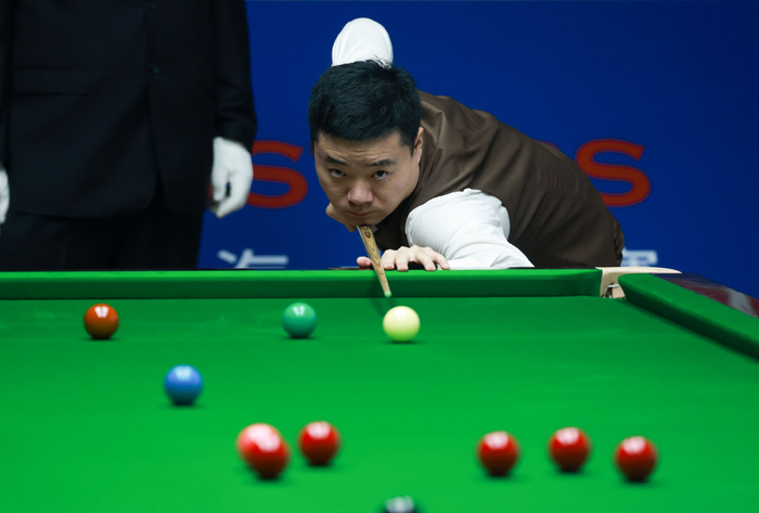 费德勒轻取 费德勒轻取